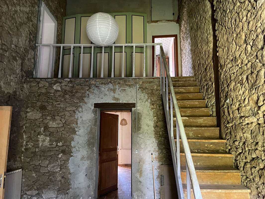 Maison en pierre pleine de charme - photo 6