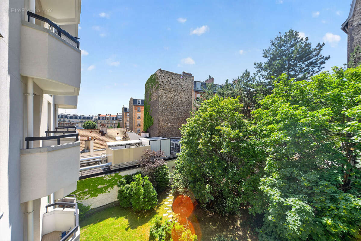 Appartement à PARIS-12E