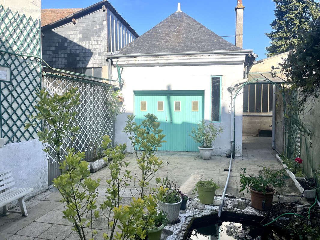 Maison à CHATELLERAULT