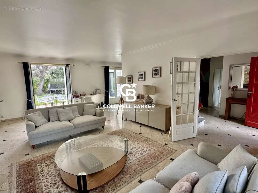 Maison à LE VESINET