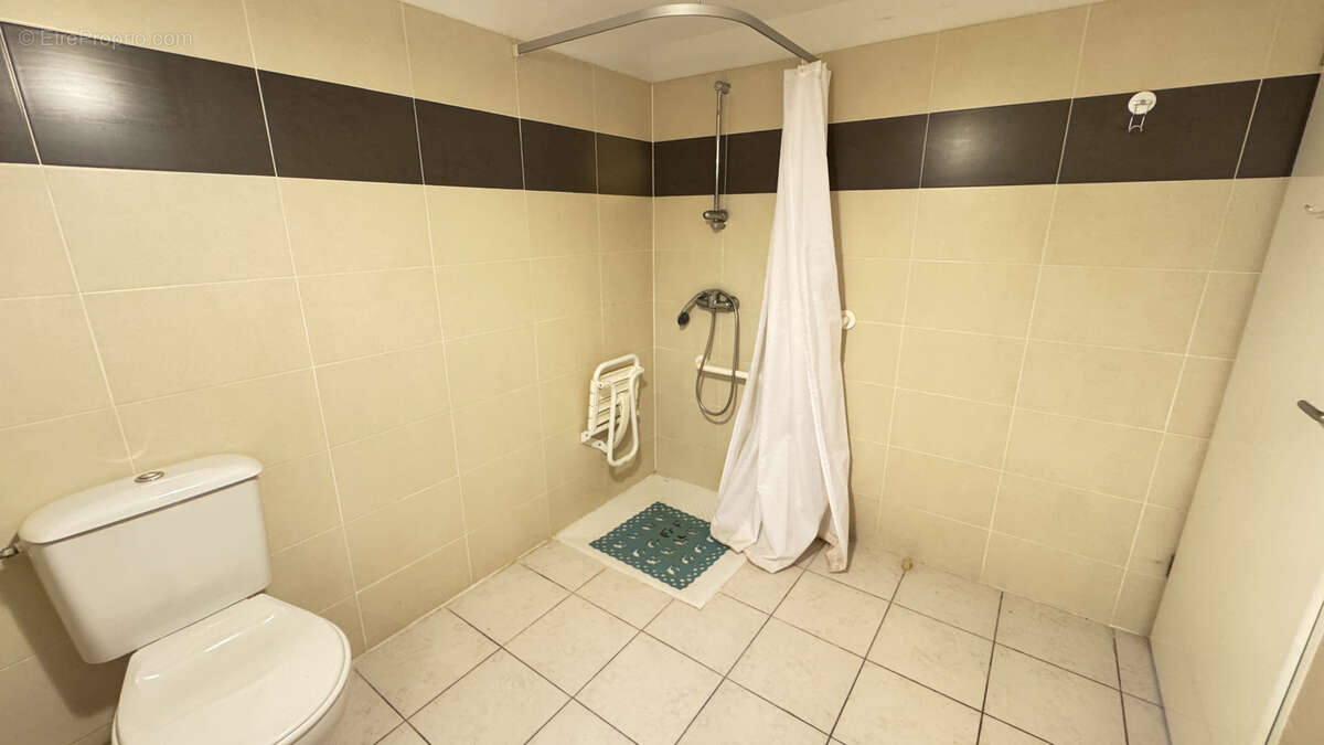 Appartement à SAINT-LAURENT-DE-LA-SALANQUE