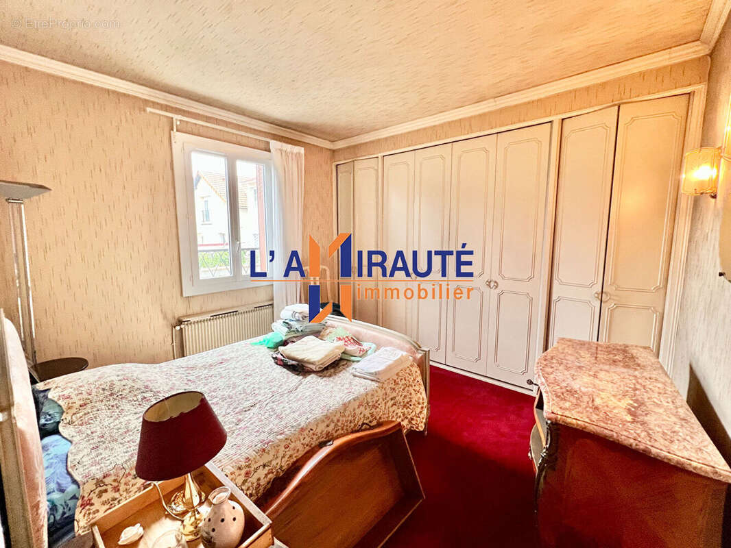 Maison à HOUILLES
