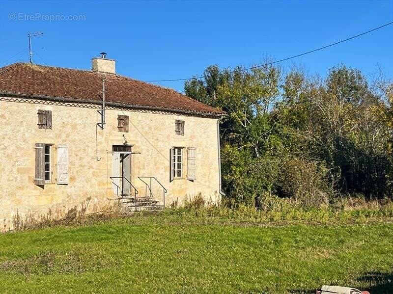 Maison à PLIEUX