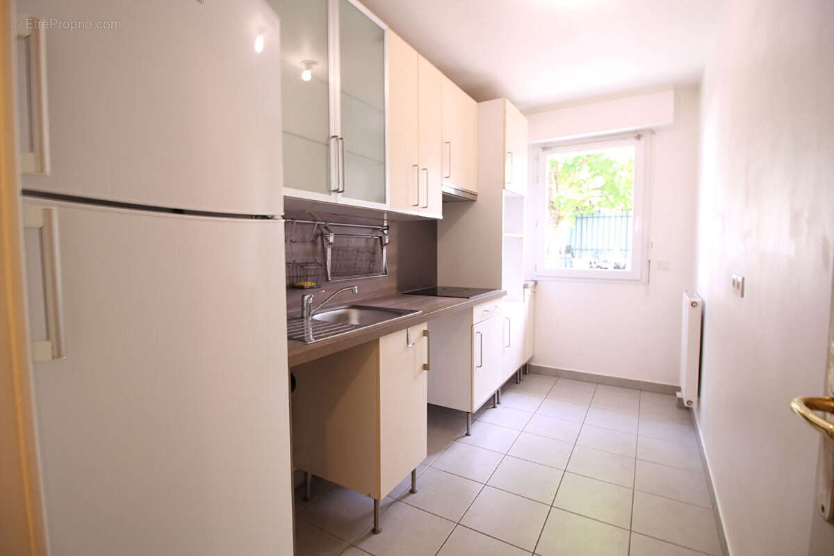 Appartement à SARTROUVILLE
