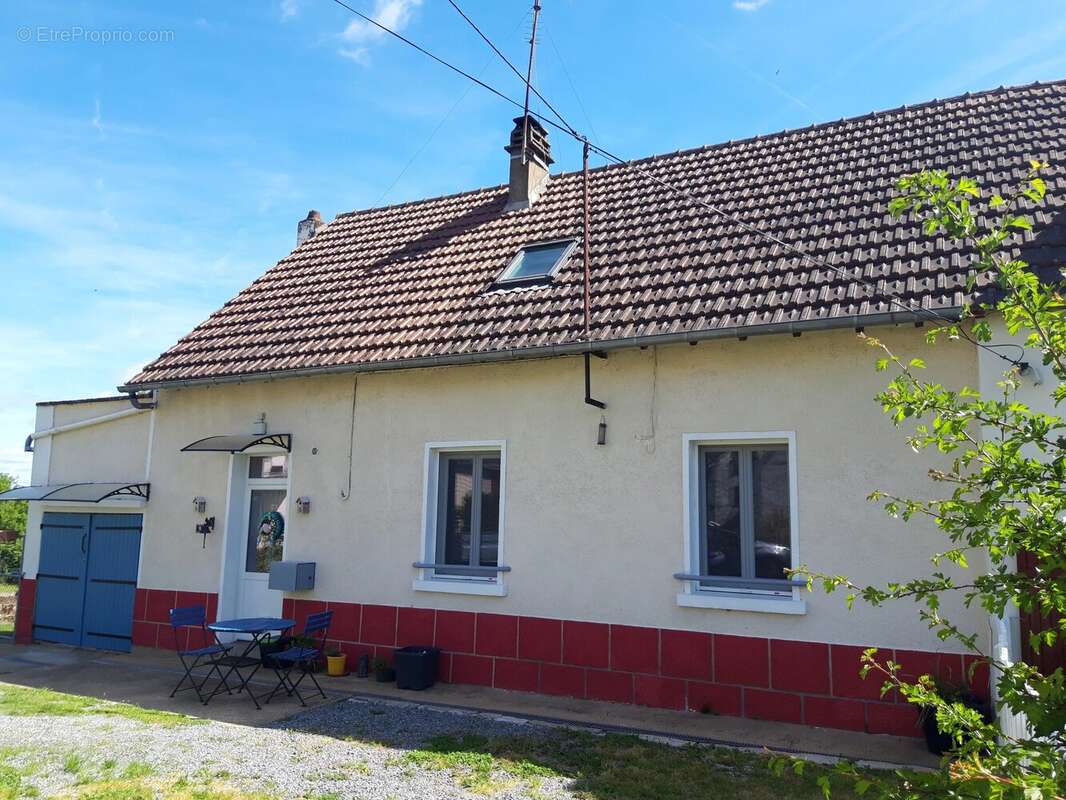 Maison à TILLY