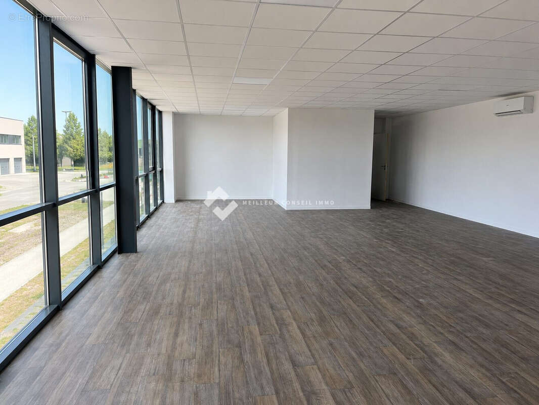 Commerce 5240 m² à Escource  - photo 7