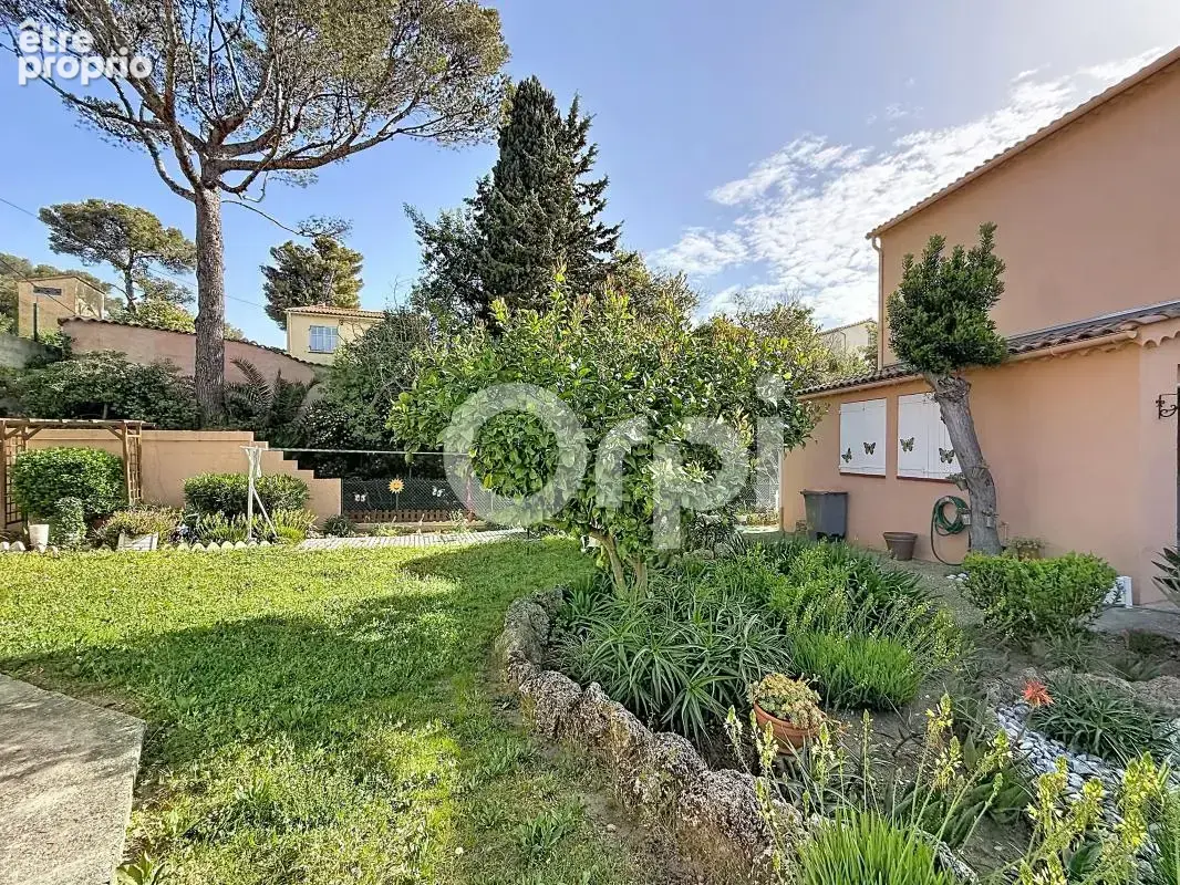 Saint-aygulf – maison 2 appartements – terrain 800 m² - photo 18