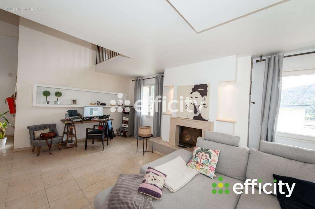 Maison à SAINT-PAUL-DE-VARCES