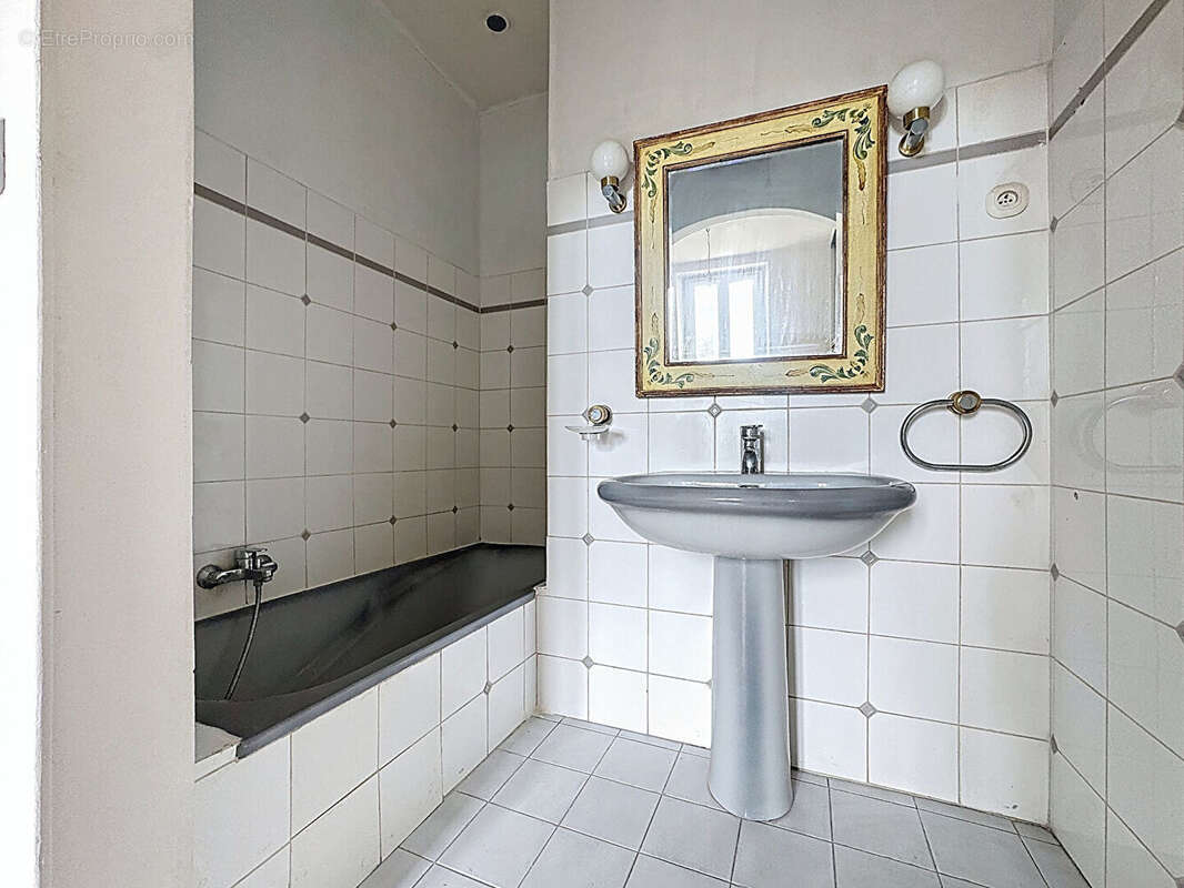 Appartement à MARSEILLE-12E