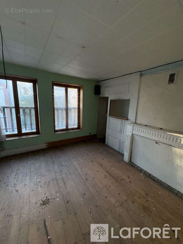 Appartement à MOULINS-LA-MARCHE