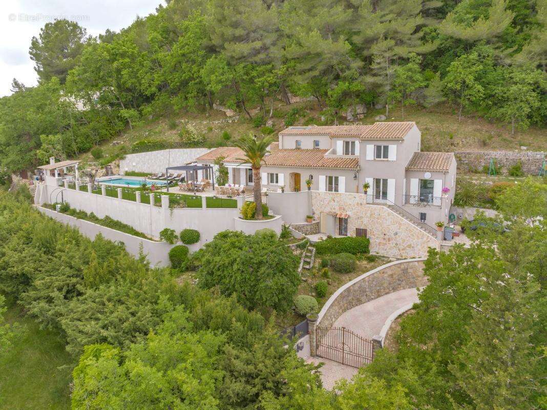 Maison à LE BAR-SUR-LOUP