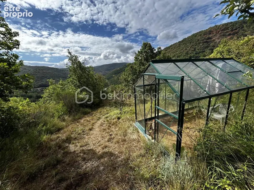 Maison en bois sur parcelle de 2,79 ha ! - photo 2