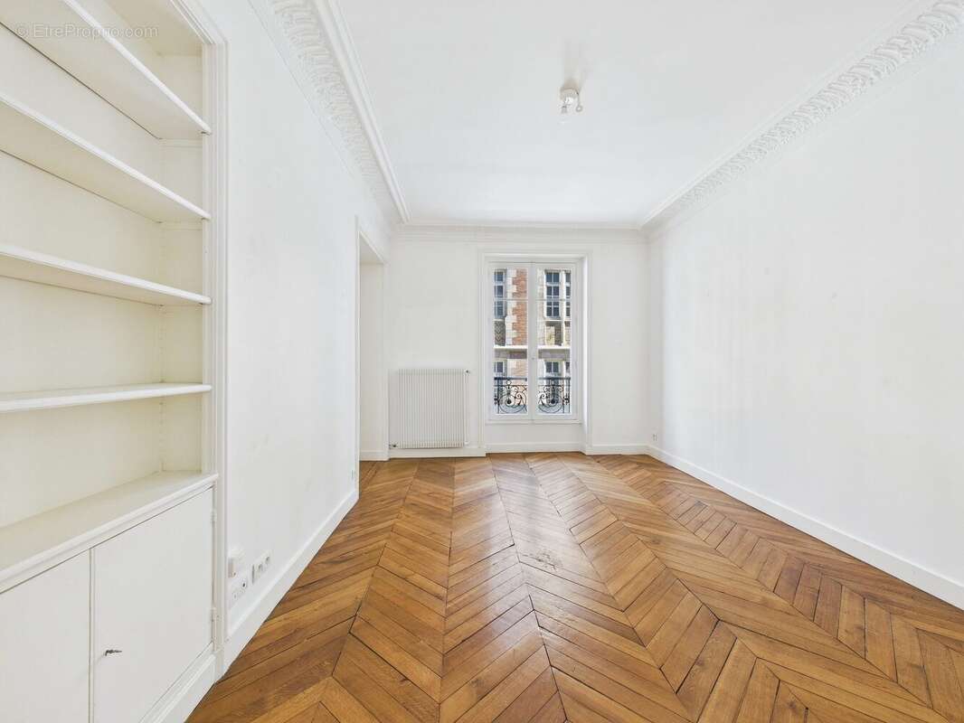 Appartement à PARIS-6E