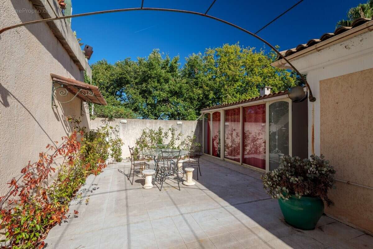 Maison à VILLENEUVE-LOUBET