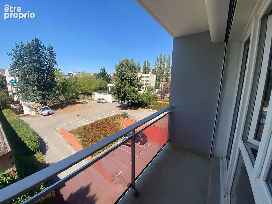 Appartement Dijon 2 pièce(s) 44.66 m2 + BALCON + PLACE DE PARKING + CAVE - photo 2