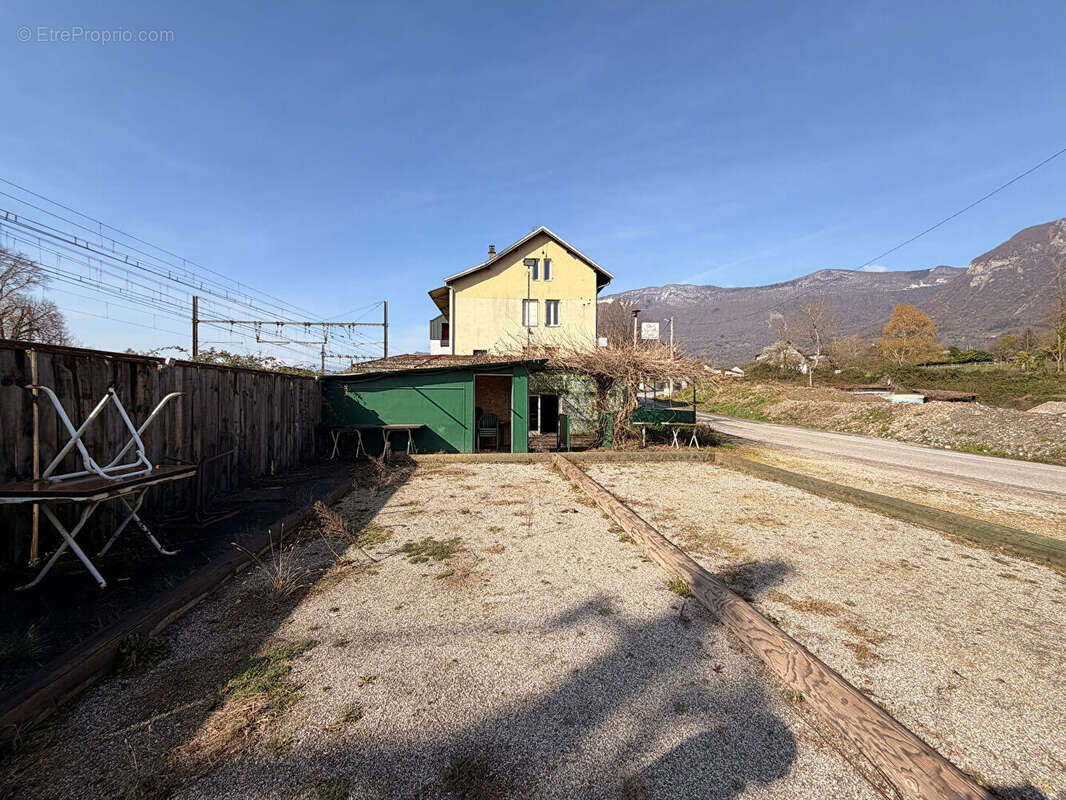 Appartement à SAINT-PIERRE-D'ALBIGNY