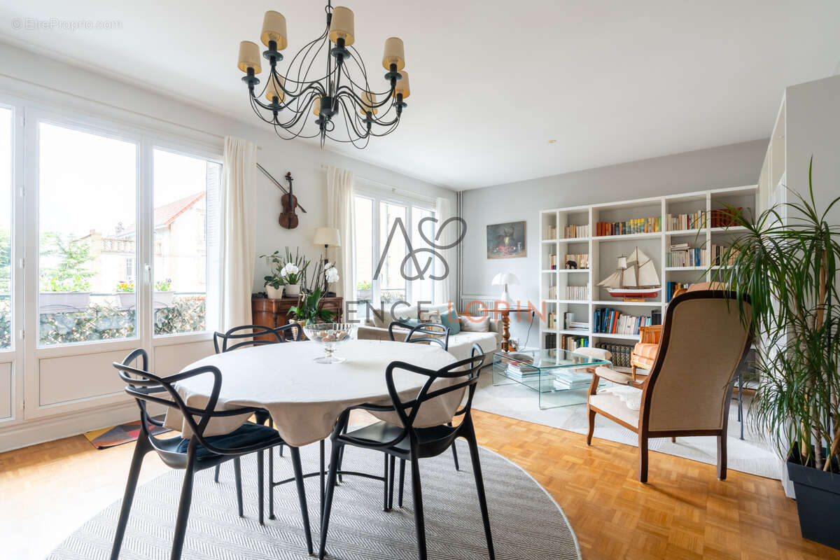 Appartement à LE VESINET