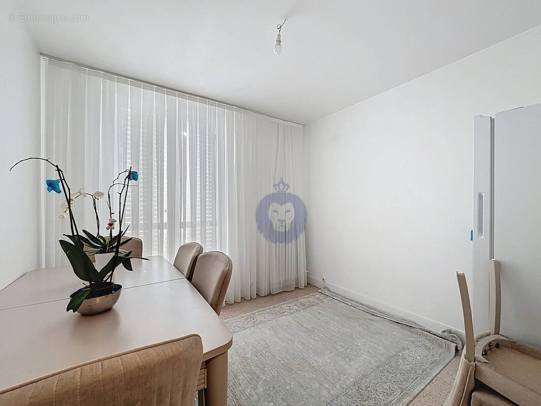 Appartement à MELUN