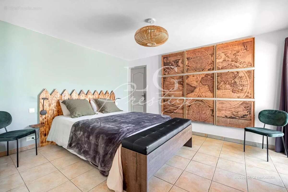 Maison à MONTAUROUX