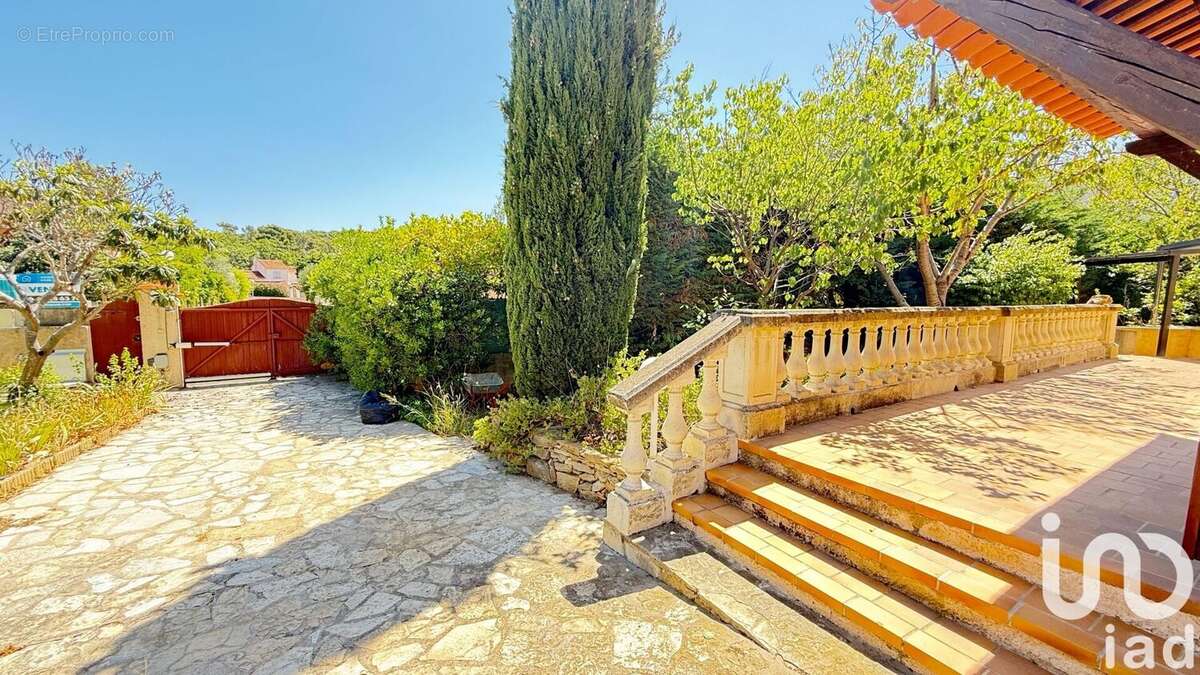 Photo 2 - Maison à OLLIOULES