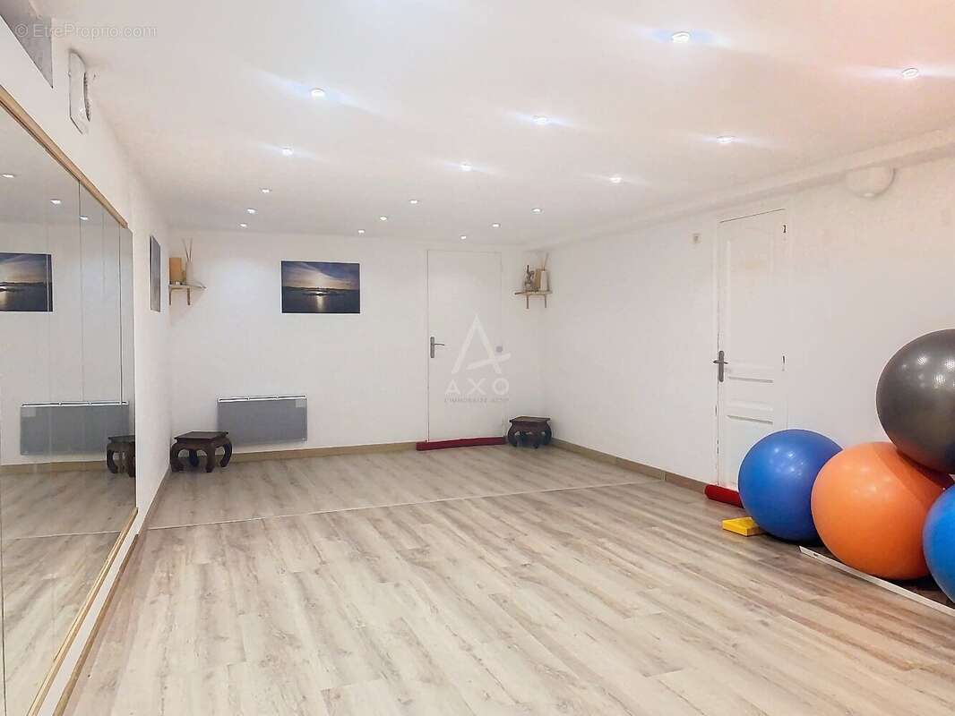 Maison à SAINT-MAUR-DES-FOSSES