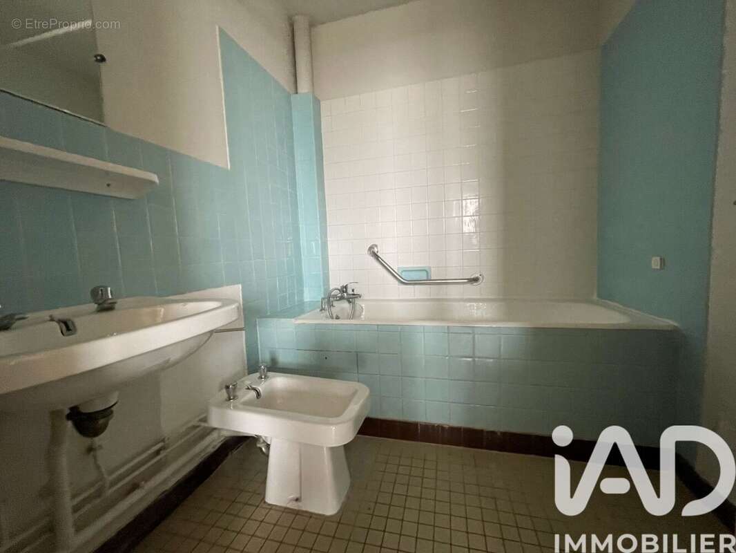 Photo 8 - Appartement à CHARLEVILLE-MEZIERES