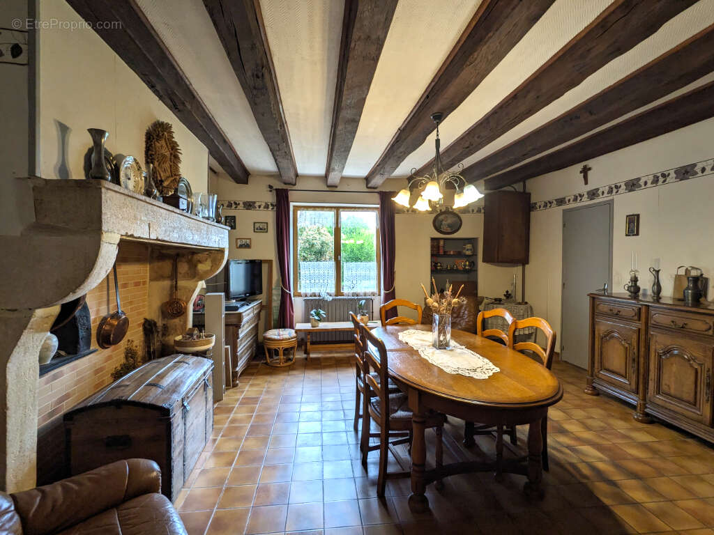 Maison à ARPHEUILLES