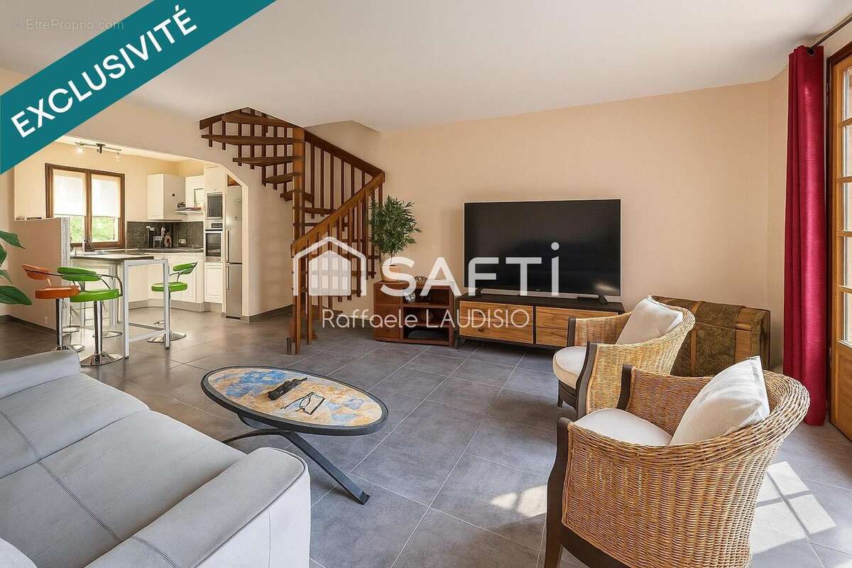 Photo 2 - Appartement à SAINT-RAPHAEL