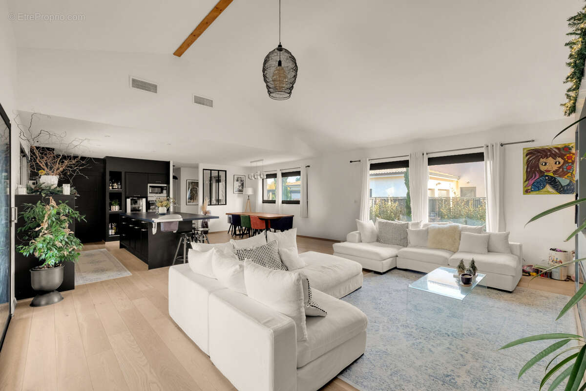 Maison à SAINTE-FOY-D&#039;AIGREFEUILLE