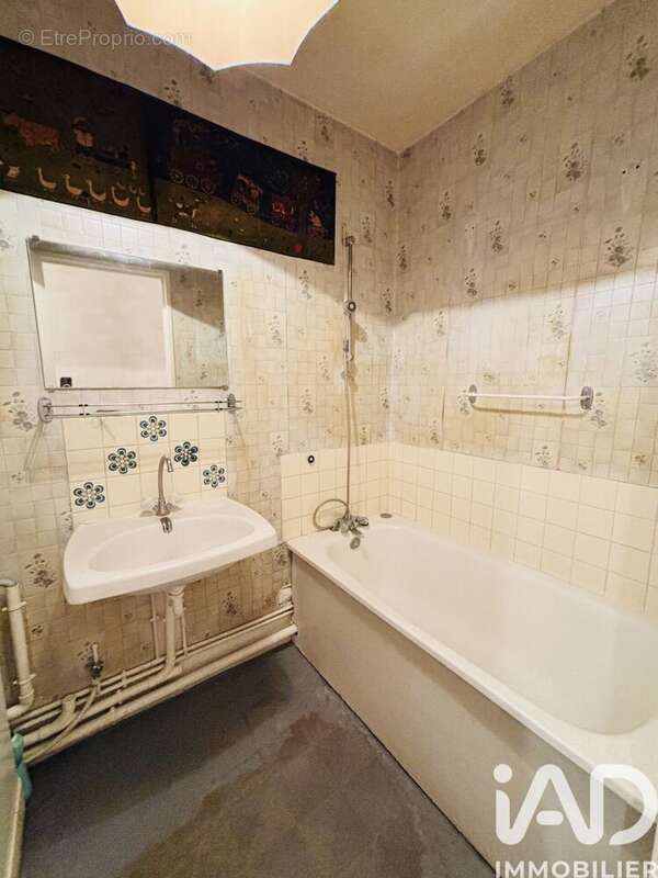 Photo 8 - Appartement à COMPIEGNE