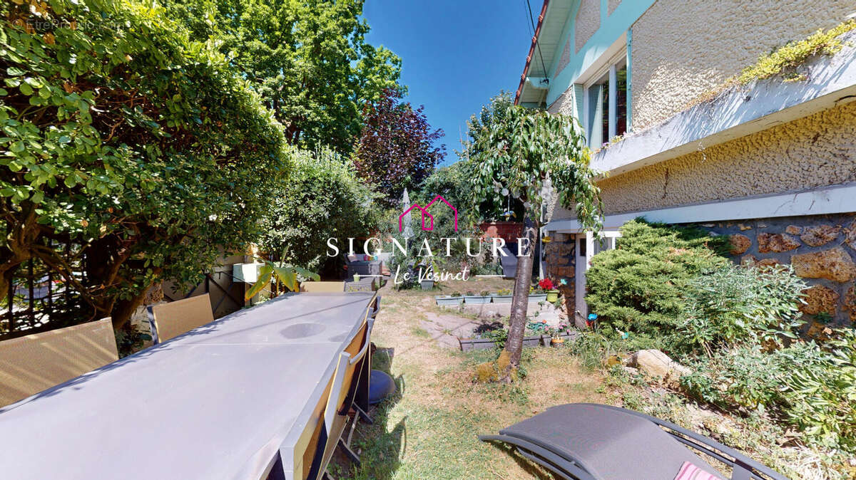 Maison à LE VESINET