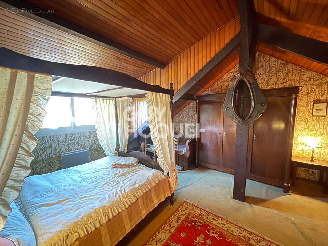 Maison à PARENTIS-EN-BORN