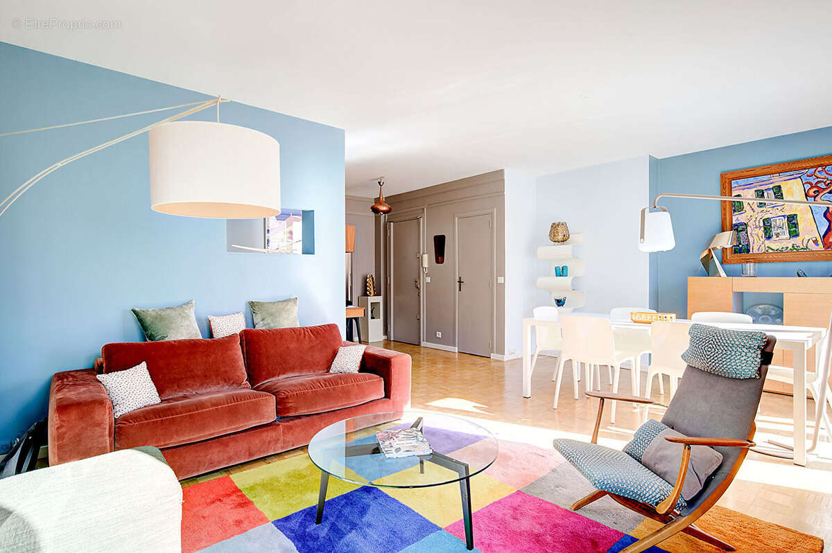 Appartement à PARIS-11E