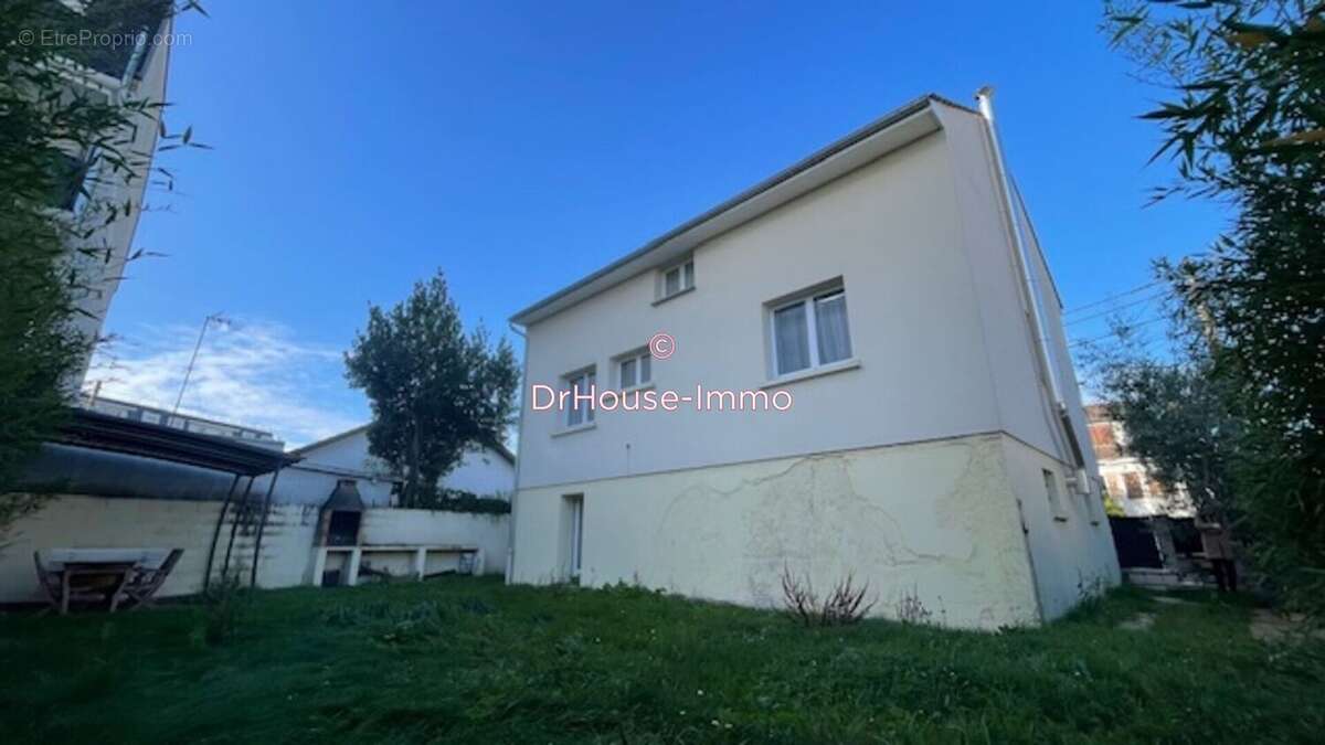 Maison à MONTFERMEIL