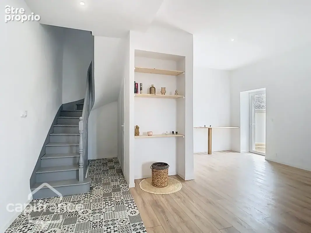 Maison rénovée 7 pièces + studio THOUARS (79) - photo 2