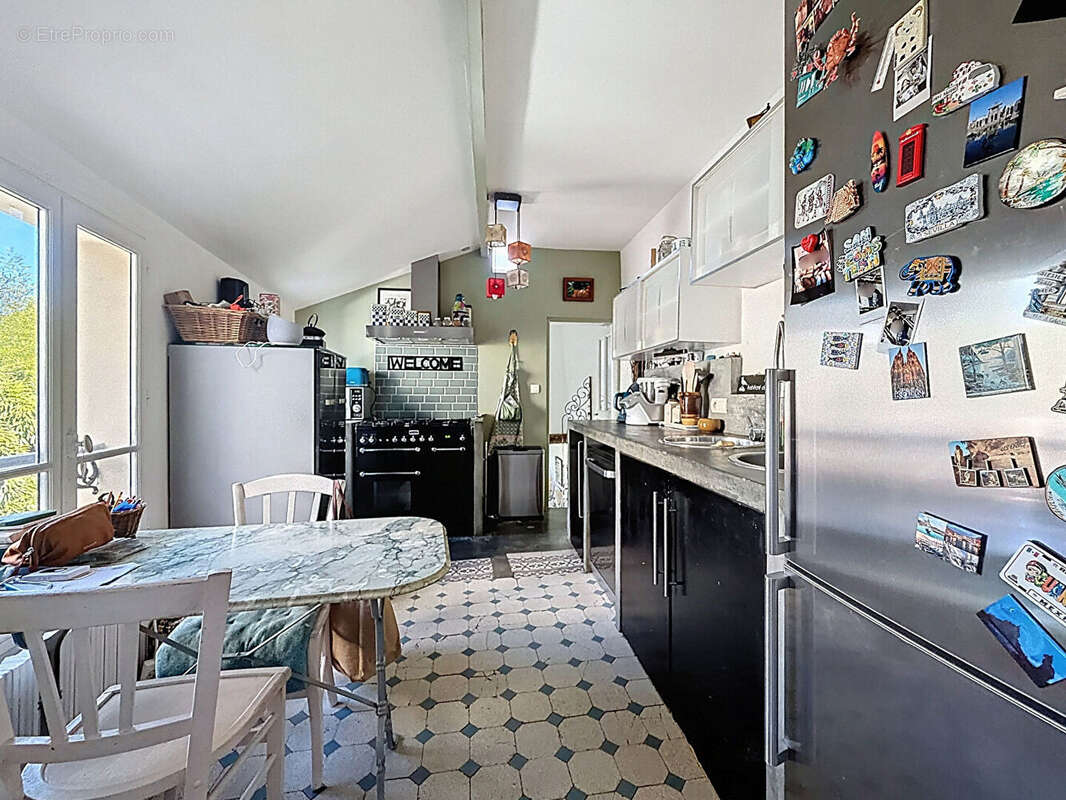 Maison à NEAUPHLE-LE-CHATEAU