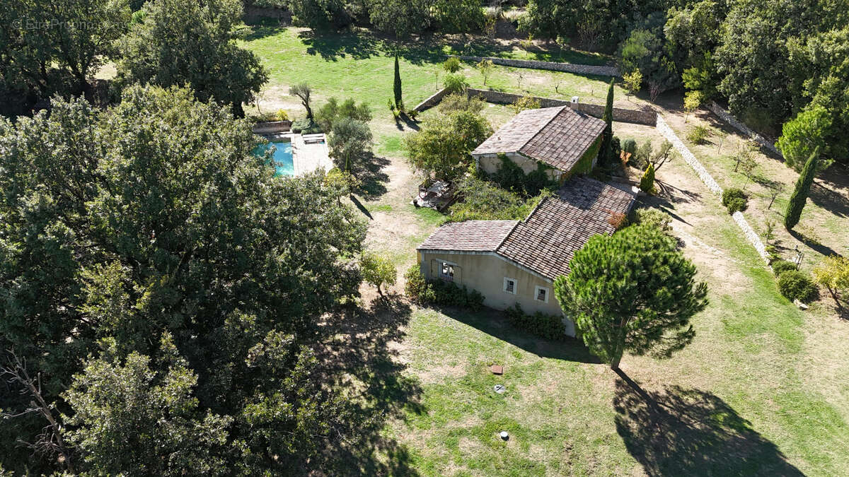 Maison à LA GARDE-FREINET