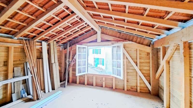 Maison à SAINT-PALAIS