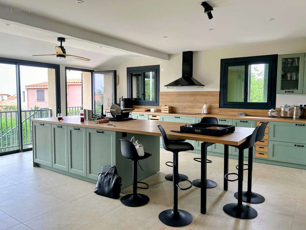 Maison à LAROQUE-DES-ALBERES