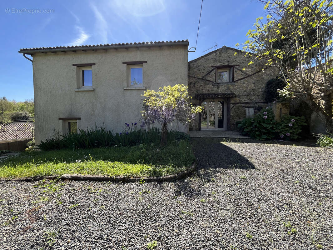 ref 72220 THOUARS Belle maison de 172 m2 dans cadre agréable et calme avec vue sur la campagne - photo 19