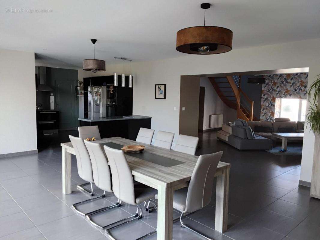 Maison à MINIAC-MORVAN