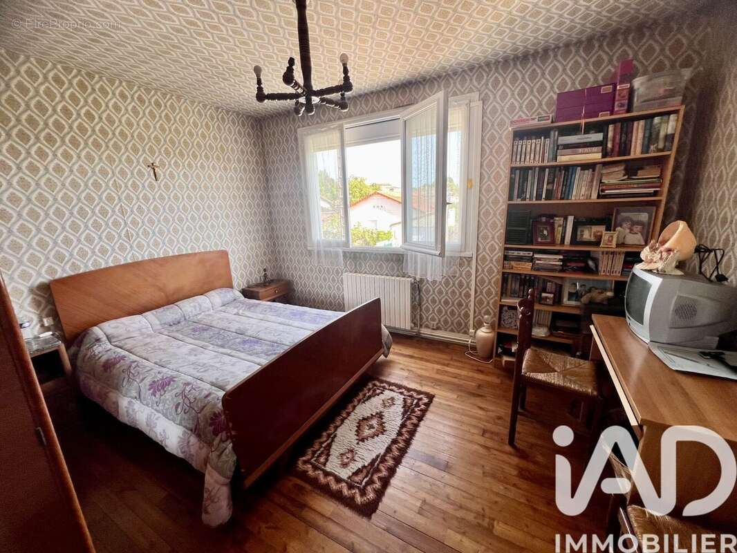 Photo 7 - Maison à LINARS