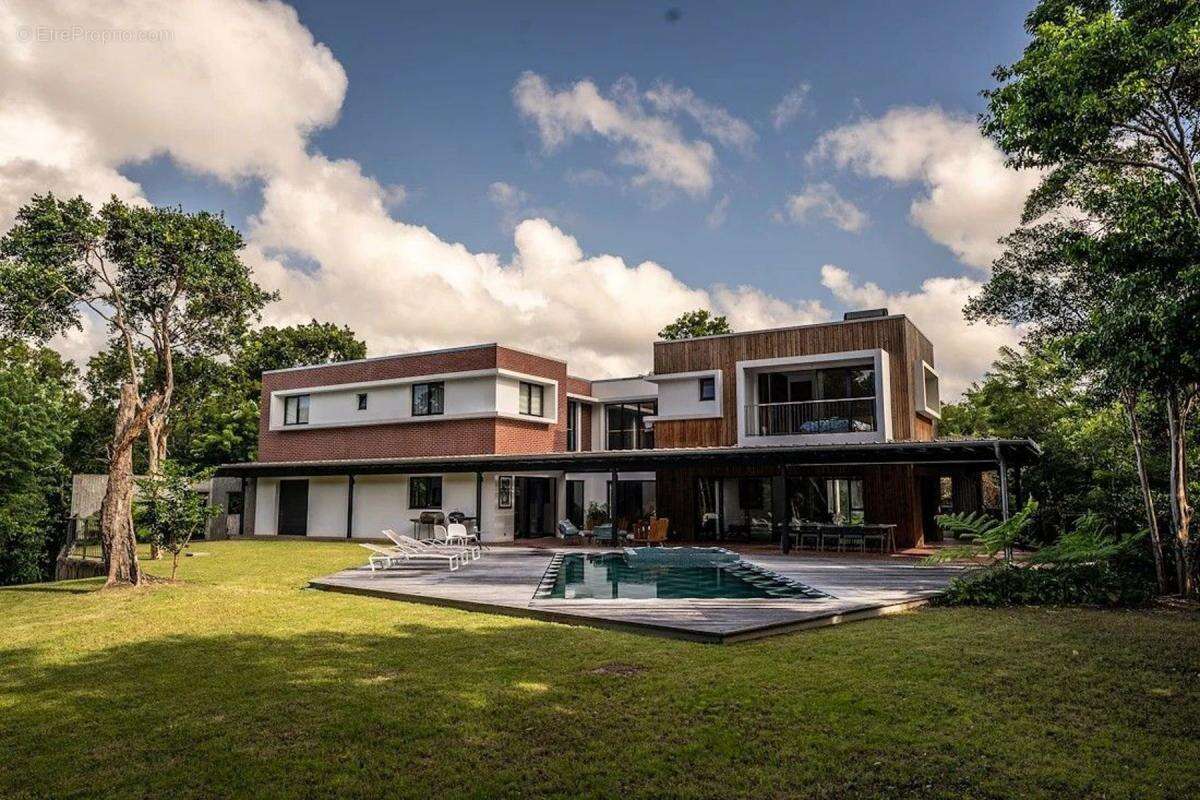 Maison à FORT-DE-FRANCE