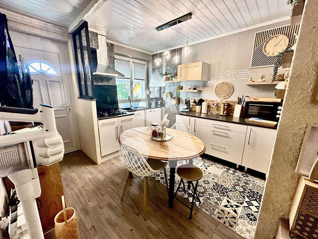 Maison à VIRE-SUR-LOT