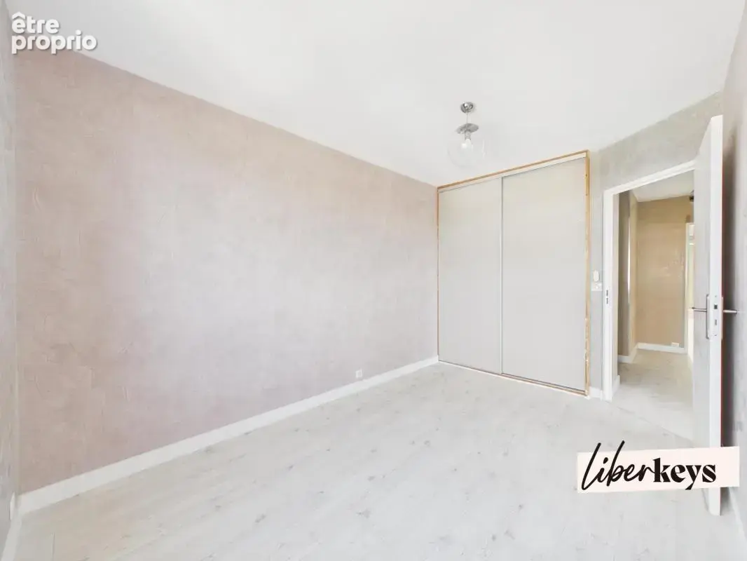 Plaisir – Appartement 3 pièces lumineux de 71 m² avec balcon et box fermé en sous-sol - photo 18