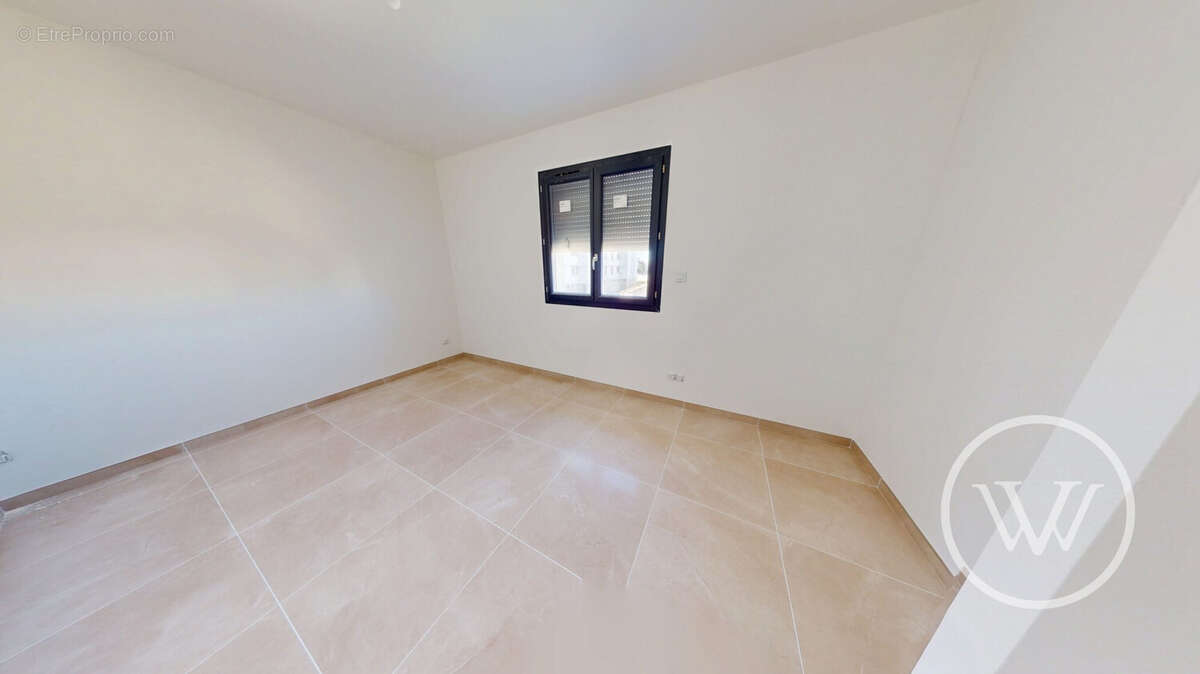 Maison à LE PEAGE-DE-ROUSSILLON