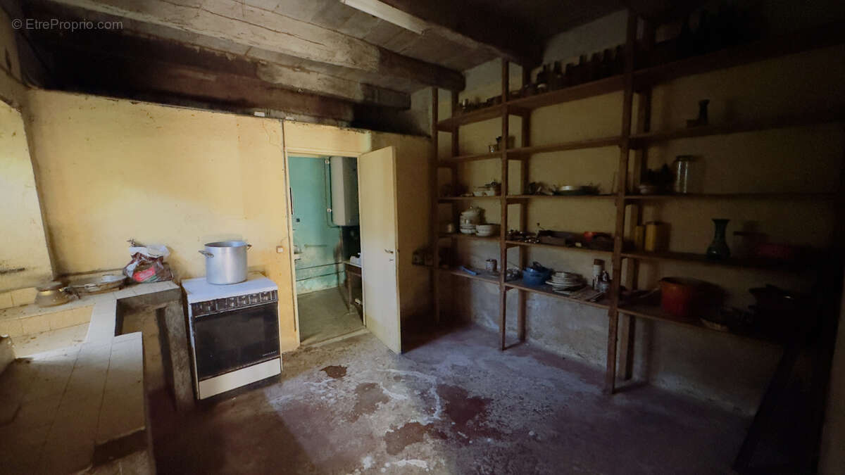 Maison à JOUQUEVIEL