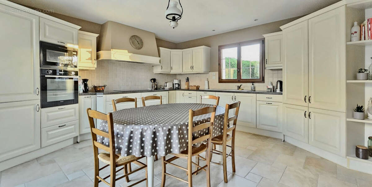 Maison à CHERMIGNAC