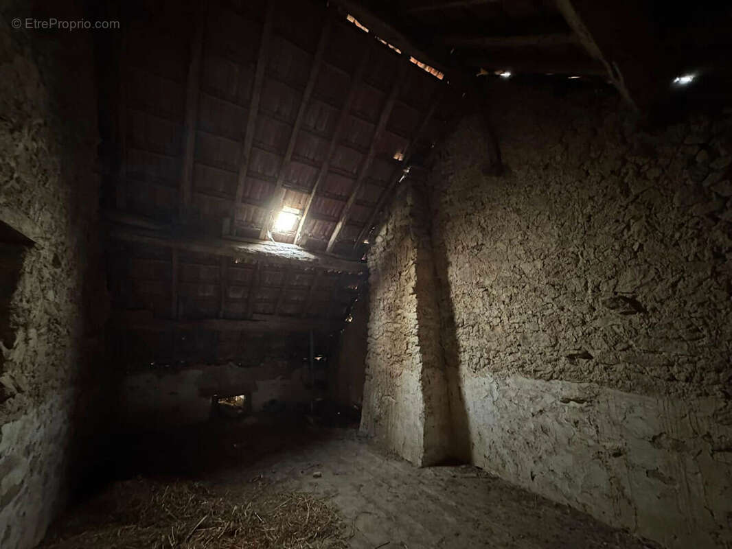 Maison à BESSINES-SUR-GARTEMPE