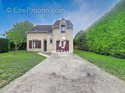Maison à THIAIS